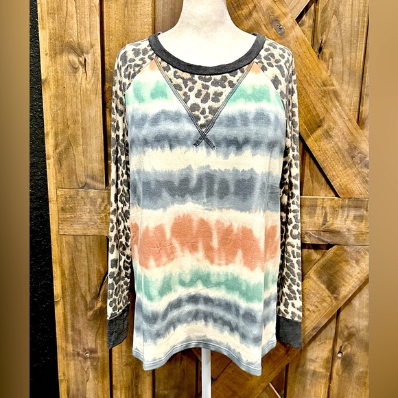 NWOT Vanilla Bay Long Sleeve Tie Dye & Leopard Top - Picture 11 of 16